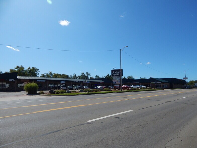 Primary Photo Of 935-969 W Huron St, Waterford Unknown For Lease