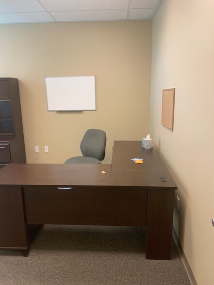 More Photos Of 2480 N Decatur Blvd, Las Vegas Light Manufacturing For Lease