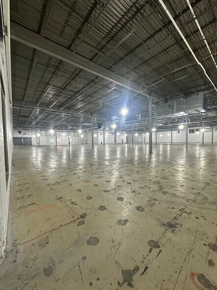 More Photos Of 32 Coslin Dr, Southborough Research And Development For Lease