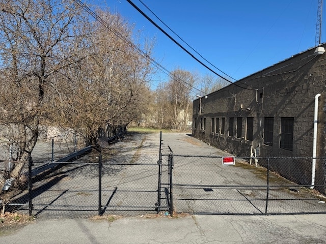 More Photos Of 1543 S Salina St, Syracuse Parking Garage For Sale