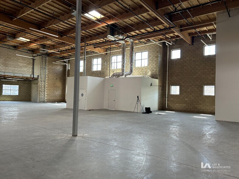 More Photos Of 12793 Garvey Ave, Baldwin Park Manufacturing For Lease