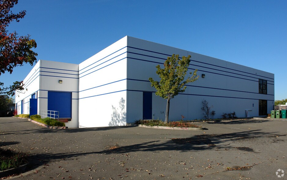 More Photos Of 531 Mercantile Dr, Cotati Manufacturing For Lease