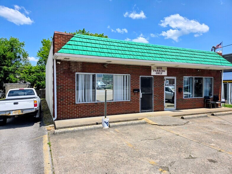 More Photos Of 408 Virginia St W, Charleston Freestanding For Lease