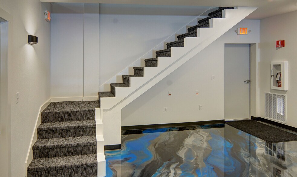 More Photos Of 4300 Burleson Retta Rd, Burleson Flex For Sale