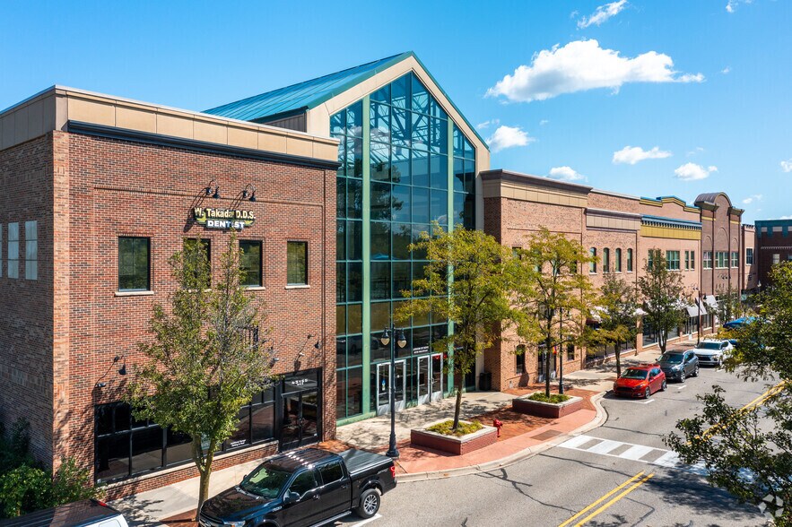 Primary Photo Of 43155 Main St, Novi Medical For Lease
