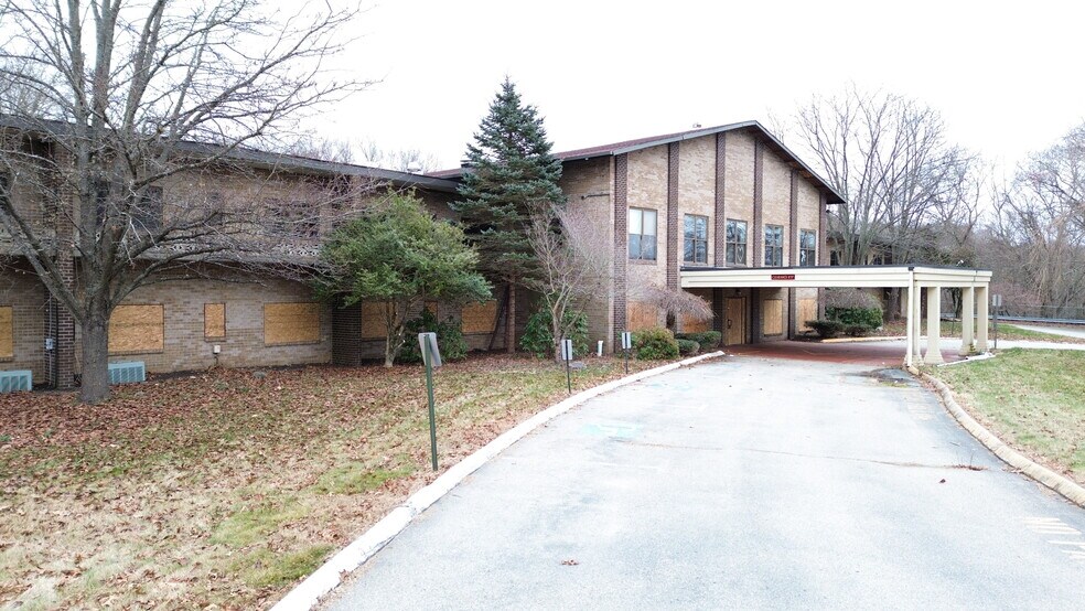 More Photos Of 60 Crouch Ave, Norwich Skilled Nursing Facility For Sale