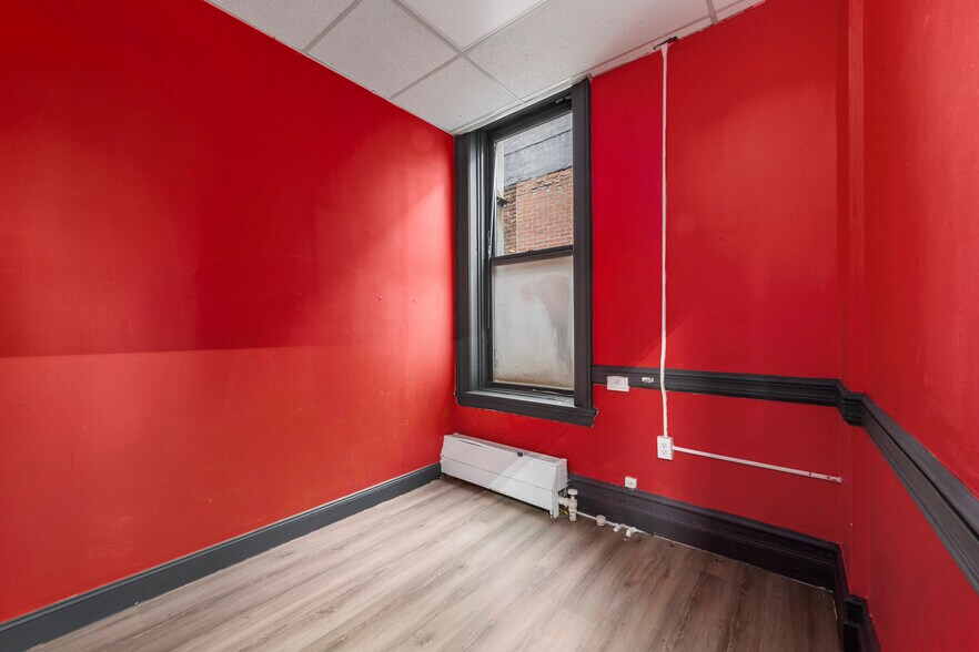 More Photos Of 370 E 149th St, Bronx Office For Lease