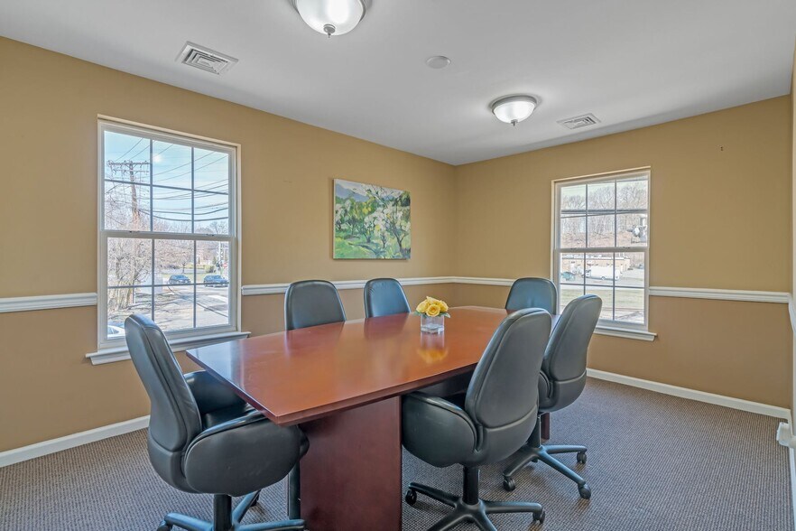 More Photos Of 575 State Route 10, Whippany Office For Lease