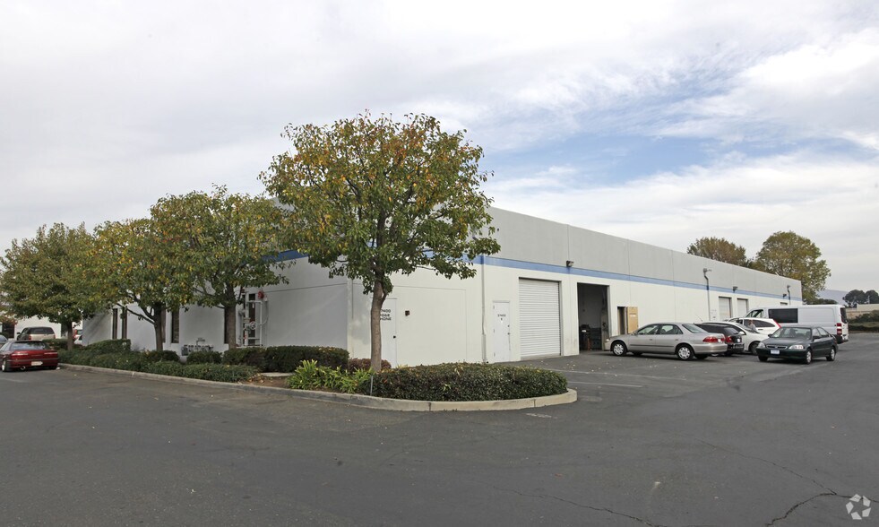 More Photos Of 37300 Cedar Blvd, Newark Unknown For Lease