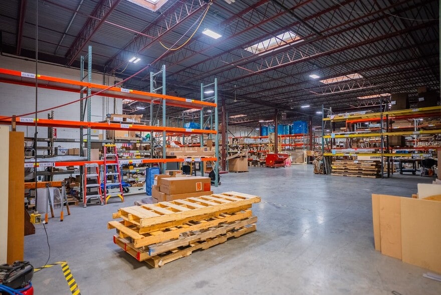 More Photos Of 6800 E Truman Rd, Kansas City Warehouse For Sale