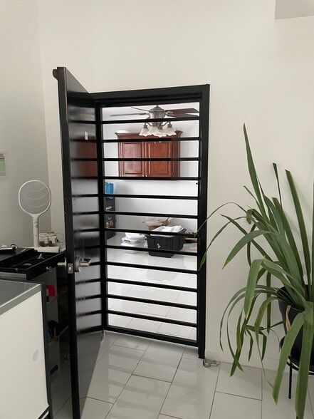 More Photos Of 6108 S 46th West Ave, Tulsa Loft Creative Space For Sale