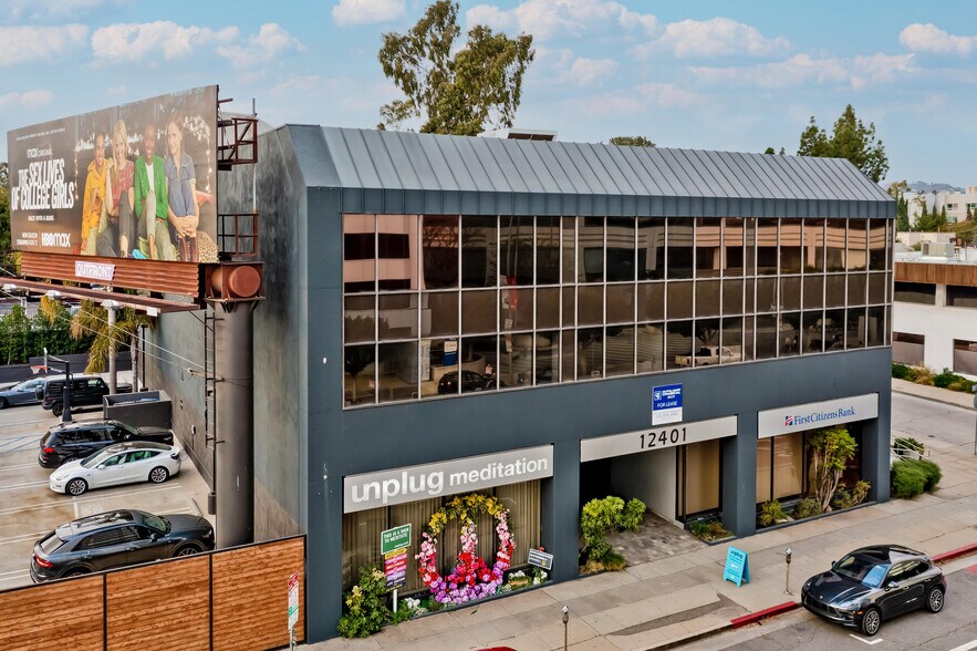 More Photos Of 12401 Wilshire Blvd, Los Angeles Medical For Lease