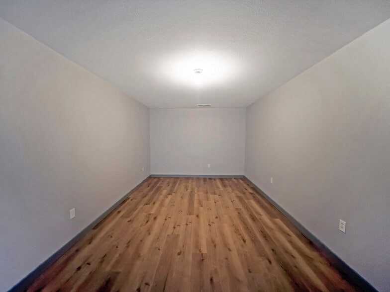 More Photos Of 14 N 10th St, Temple Research And Development For Sale