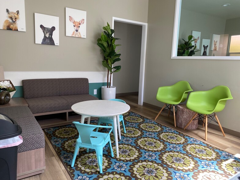 More Photos Of 80 Arch St, Redwood City Medical For Sale
