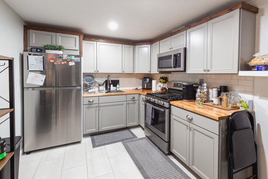 More Photos Of 176-178 Court St, Plymouth Apartments For Sale