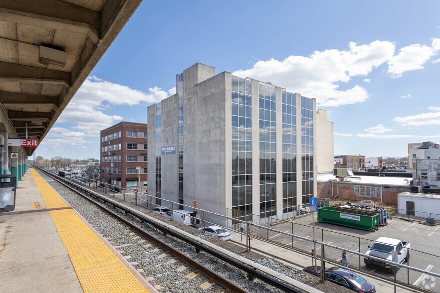 More Photos Of 253 Sunrise Hwy, Rockville Centre Office For Lease