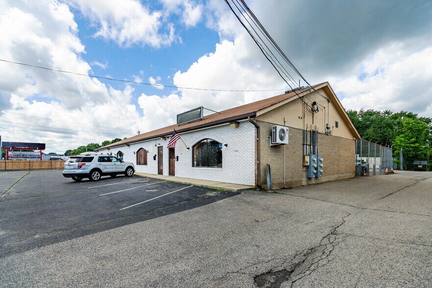 More Photos Of 2077 W Shore Rd, Warwick Freestanding For Sale