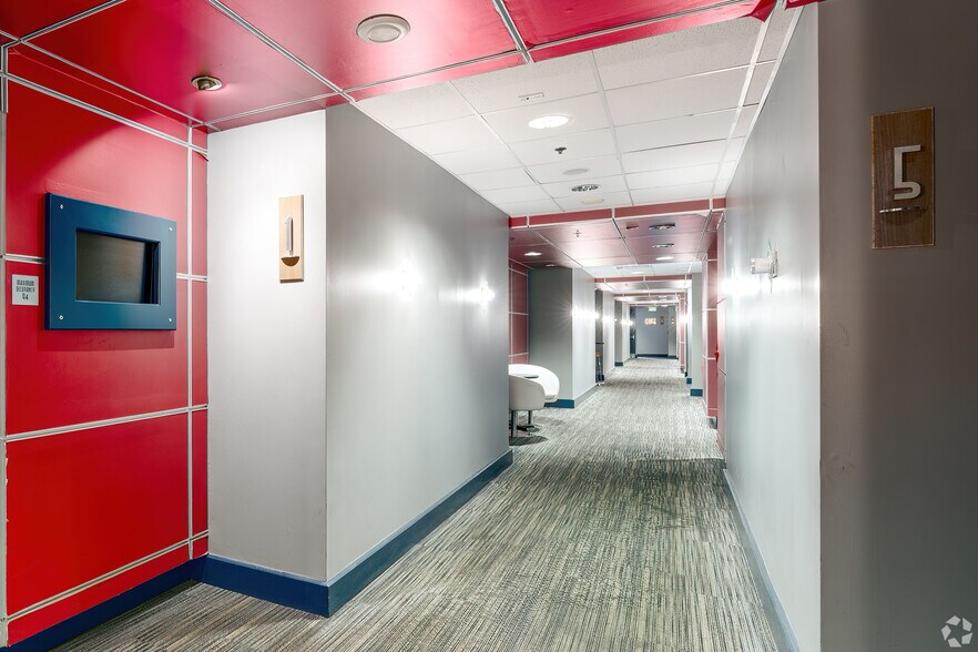 More Photos Of 15 S Court Ave, Orlando General Retail For Sale
