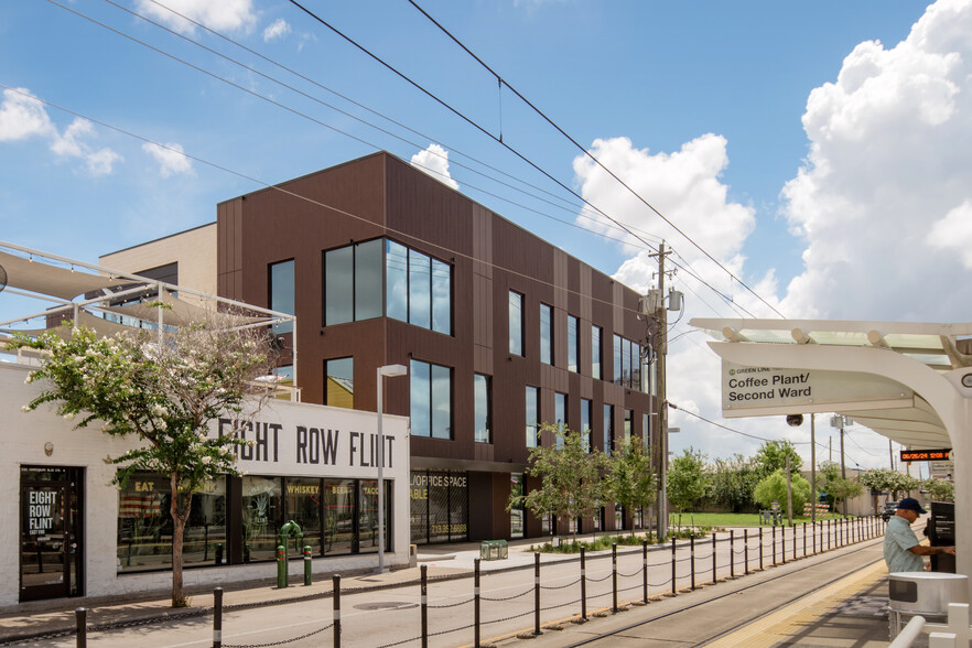 Primary Photo Of 3509 Harrisburg Blvd, Houston Office For Lease