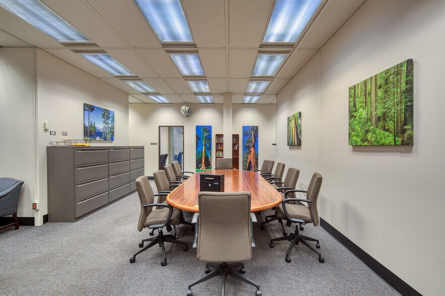 More Photos Of 720 9th St, Sacramento Office For Sale