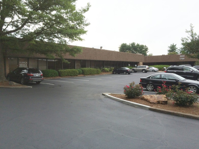 Primary Photo Of 6825 Jimmy Carter Blvd, Norcross Unknown For Lease