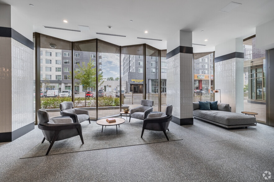 More Photos Of 300 Mcrae Av, Ottawa Apartments For Lease