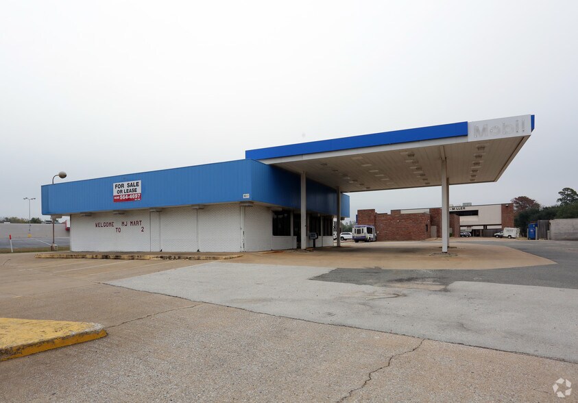 More Photos Of 1026 Mccann Rd, Longview Convenience Store For Lease