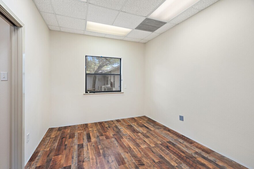 More Photos Of 208 Haley Rd, Johnson City Medical For Sale