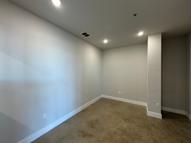 More Photos Of 6723 W Interstate 30, Royse City Unknown For Lease