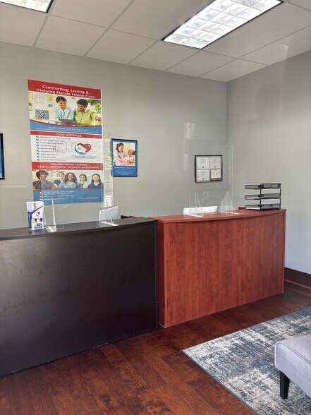 More Photos Of 1414 N Ronald Reagan Blvd, Longwood Medical For Lease