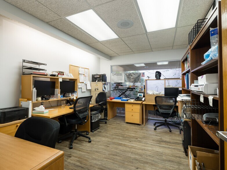 More Photos Of 571 W 7th St, San Pedro Medical For Sale