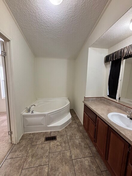 More Photos Of , Snyder Unknown For Sale