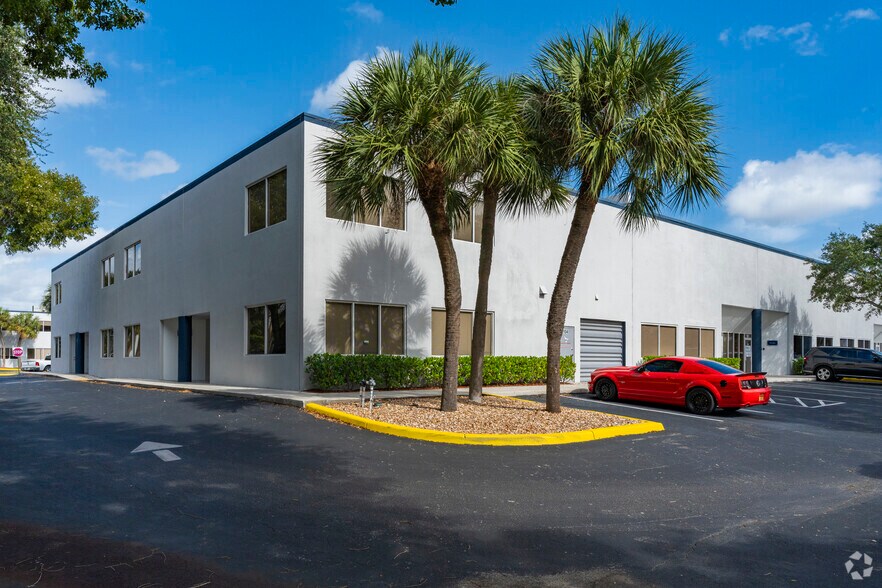 Primary Photo Of 6500 NW 12th Ave, Fort Lauderdale Distribution For Lease