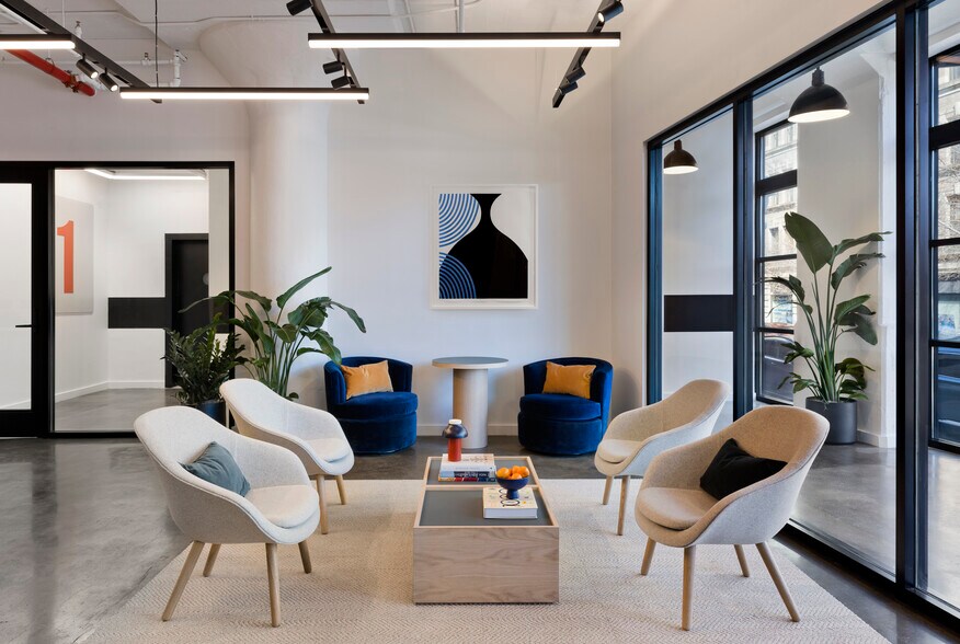 More Photos Of 30- 10 41st Ave, Long Island City Coworking Space