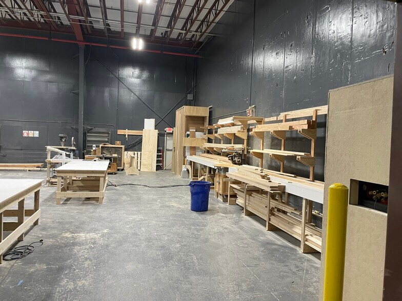 More Photos Of 4865 Arthur Kill Rd, Staten Island Warehouse For Sale