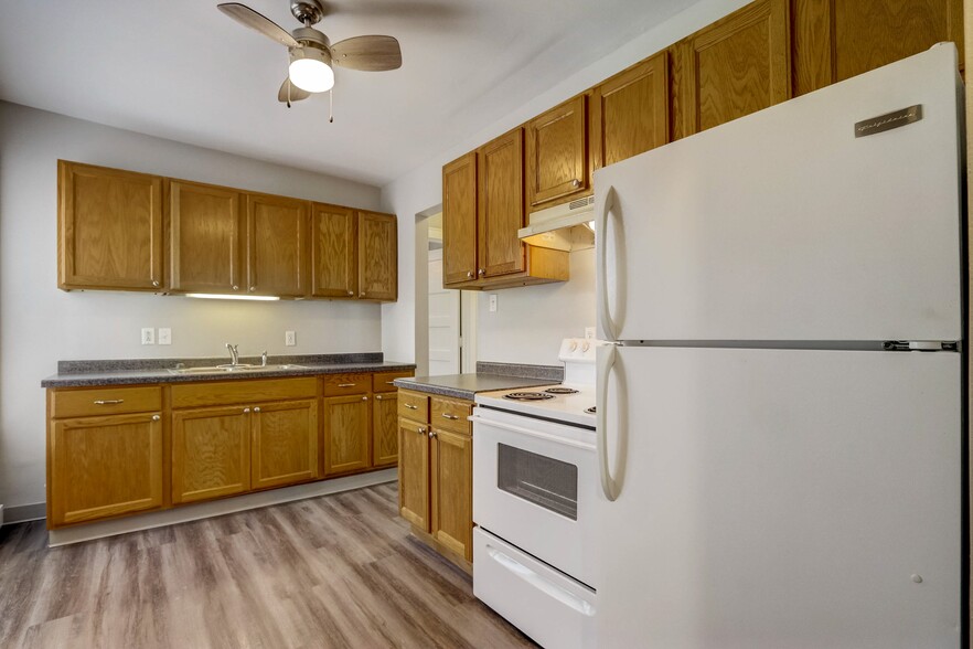 More Photos Of 3313-3319 W Wells St, Milwaukee Apartments For Sale