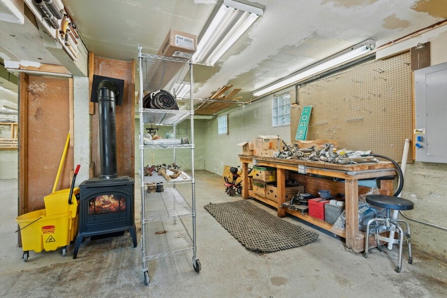 More Photos Of 903 NW 50th St, Seattle Flex For Sale