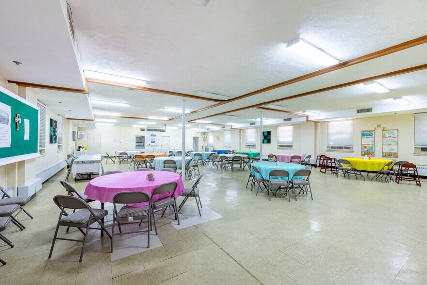 More Photos Of 7740 Cherokee Rd, Richmond Religious Facility For Sale