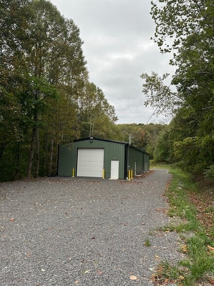 More Photos Of 15126 Veterans Memorial Hwy, Reedsville Industrial For Sale