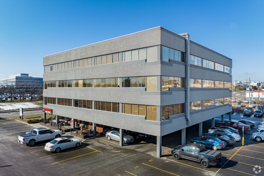 More Photos Of 2345 Stanfield Rd, Mississauga Office For Lease