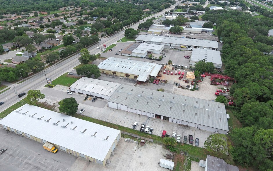 More Photos Of 1985 Cattlemen Rd, Sarasota Warehouse For Sale