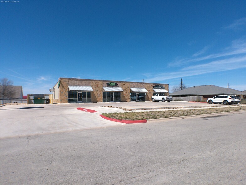 Primary Photo Of 4611 Bowles Dr, Killeen Freestanding For Lease