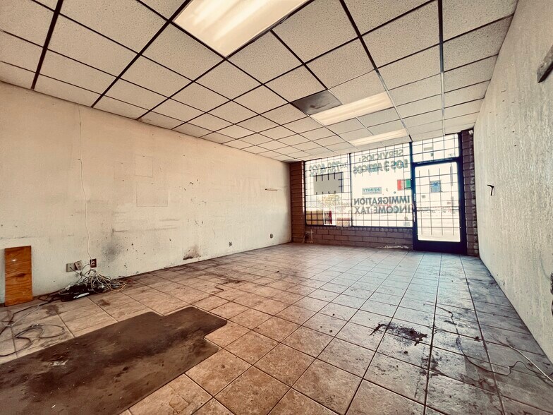More Photos Of 259 W Washington Ave, Escondido Storefront For Lease