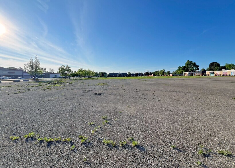 More Photos Of 3407 Liberty St, Erie Land For Lease