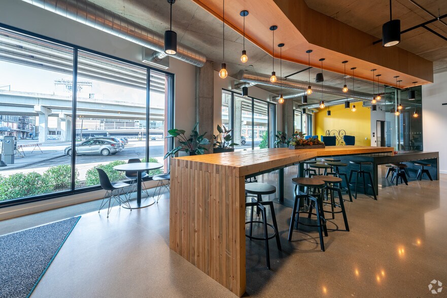 More Photos Of 323 Washington Ave N, Minneapolis Loft Creative Space For Lease