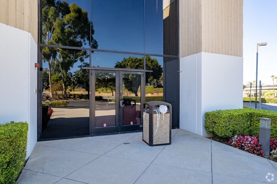 More Photos Of 620 W Covina Blvd, San Dimas Office For Lease