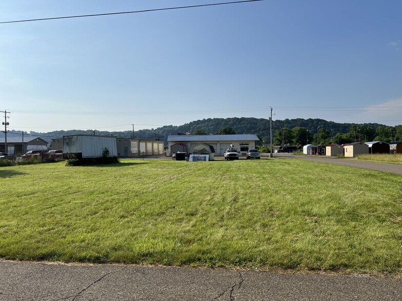 More Photos Of 18 Berger Ave, Gallipolis Auto Repair For Sale