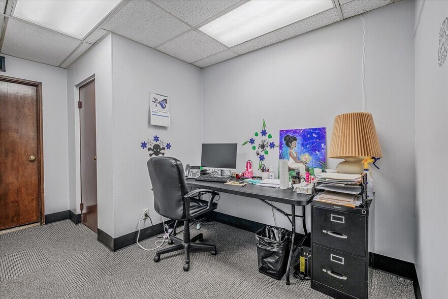 More Photos Of 723 Braddock Ave, Braddock Office For Sale