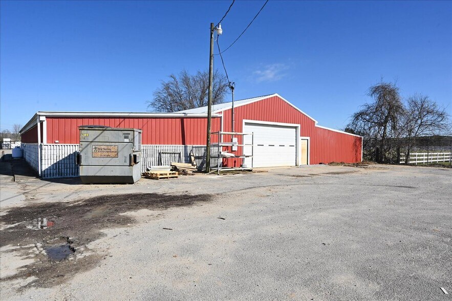 More Photos Of 662 Old Highway 24, Trinity Manufacturing For Sale