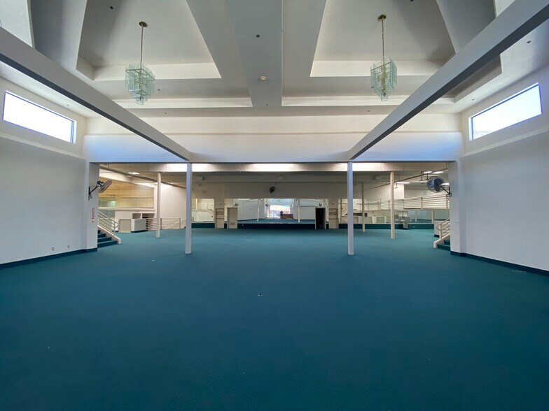 More Photos Of 1814-1816 Hillsdale Ave, San Jose Freestanding For Sale